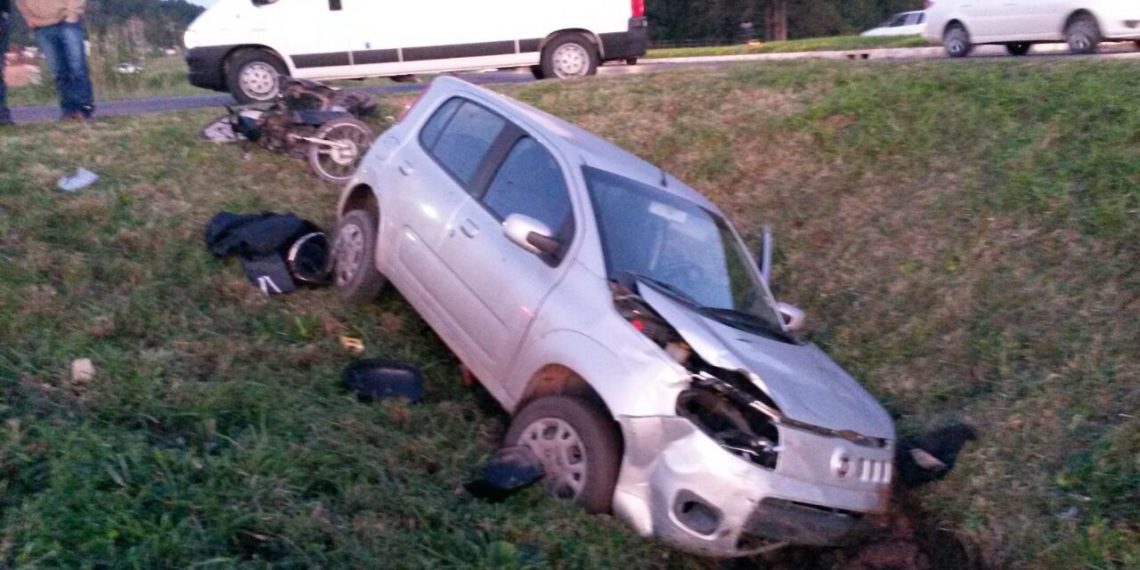 Acidente deixa motoqueiro ferido e trânsito lento na RS-239 em Campo Bom