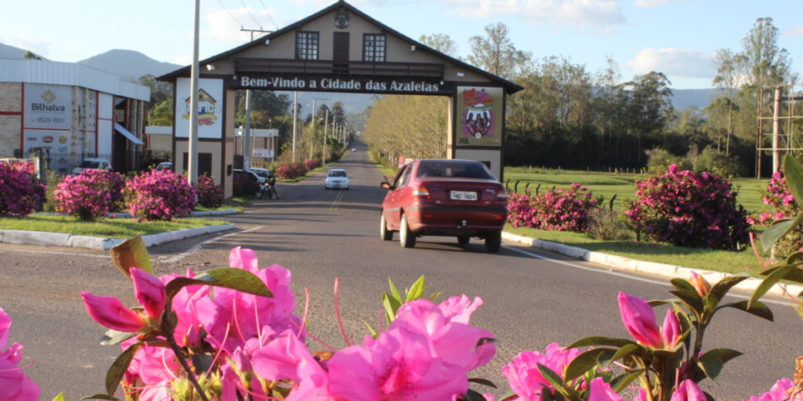 Araricá te espera para a 16ª Festa das Azaleias