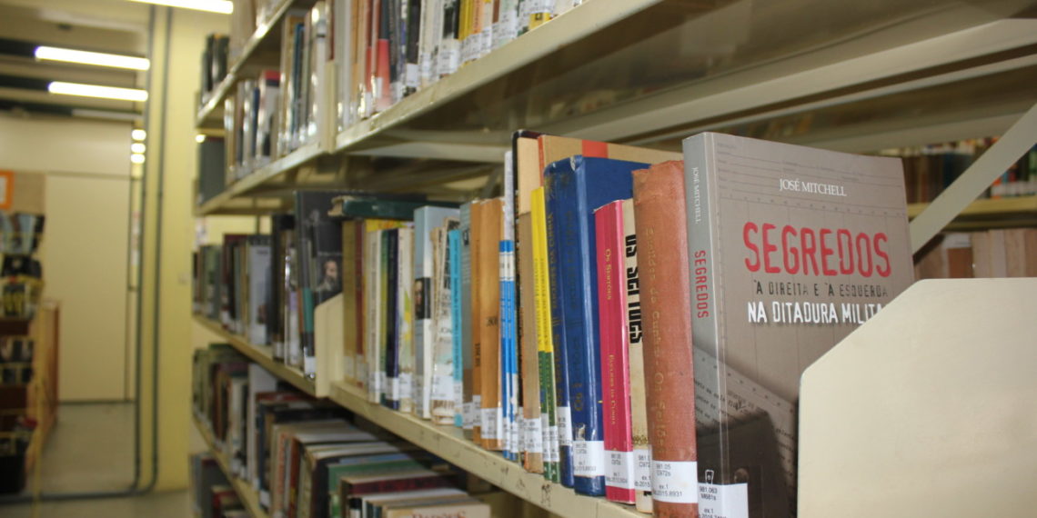 Leitores redescobrem as bibliotecas da região