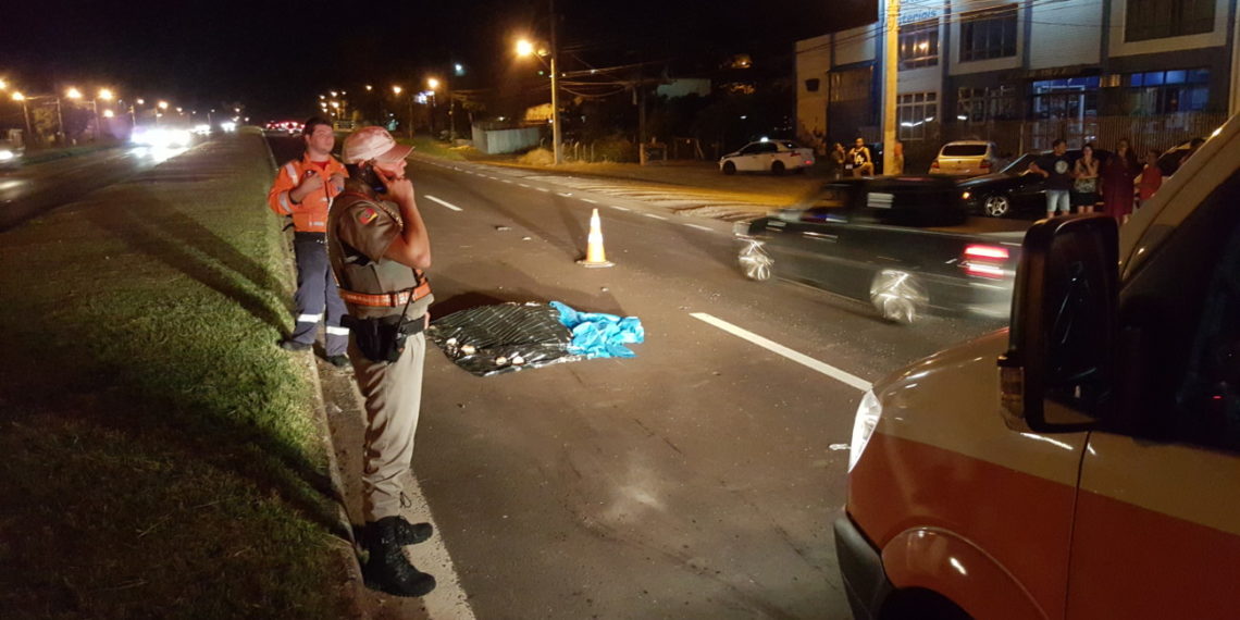 Homem morre atropelado na RS-239 em Sapiranga