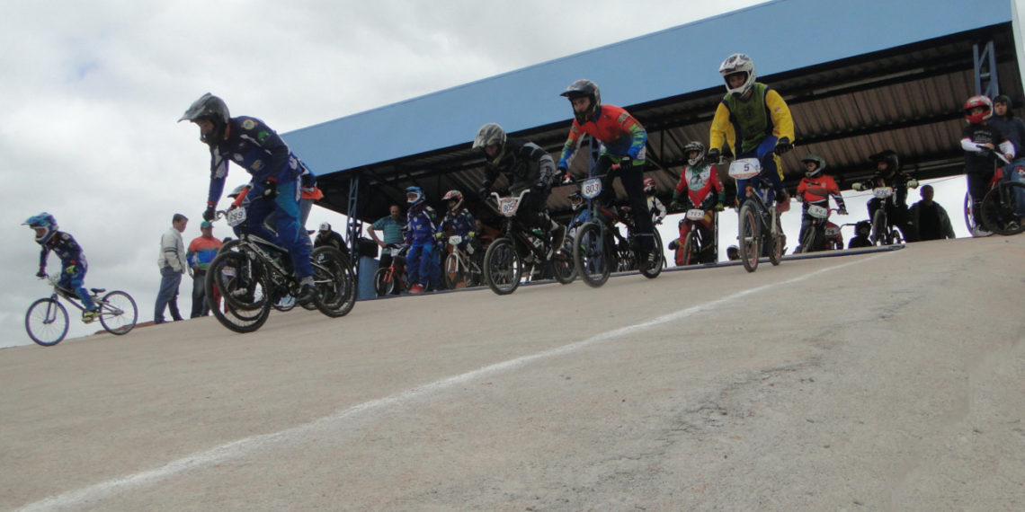 Sapiranga ganha a sua pista de bicicross