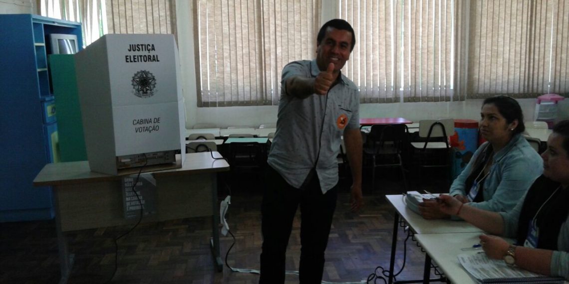 Francisco fecha votação dos candidatos à Prefeitura