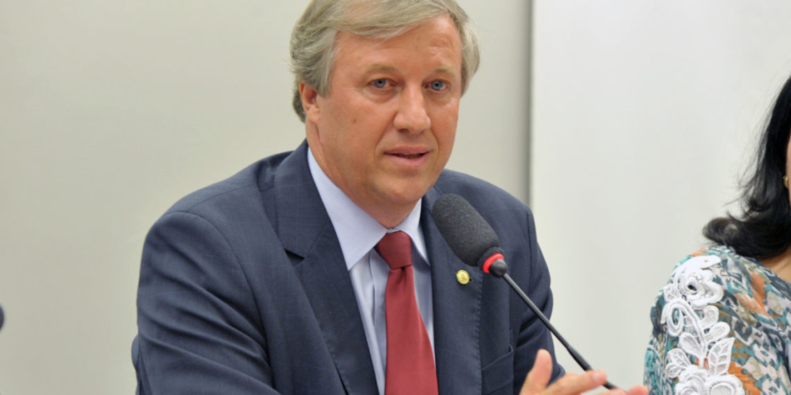Deputado Renato Molling tem seus direitos políticos suspensos