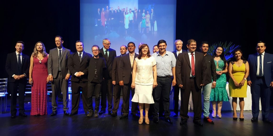 Corinha e Beto tomam posse em Sapiranga. Juca será o presidente da Câmara em 2017