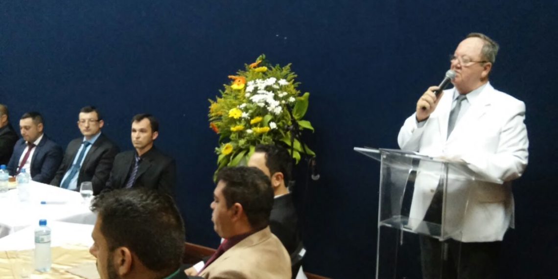 Flavio Jost e Cleo assumem em Nova Hartz, que terá Dr. Juliano na Presidência da Câmara em 2017