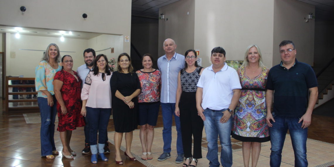 Corinha e seu secretariado detalham projetos para a cidade