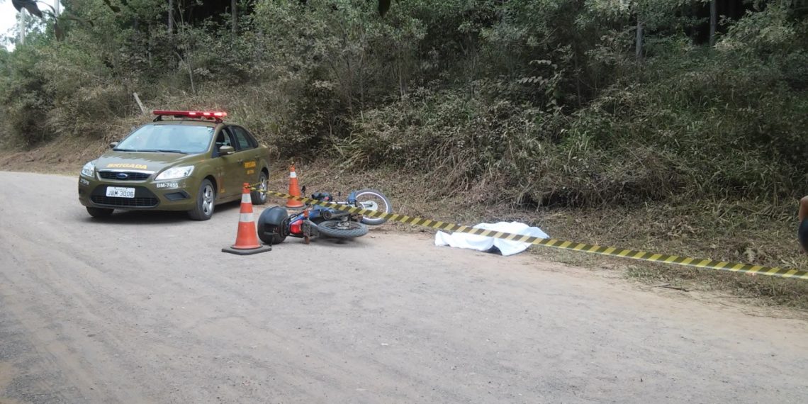 Homem é morto em estrada na área rural de Araricá