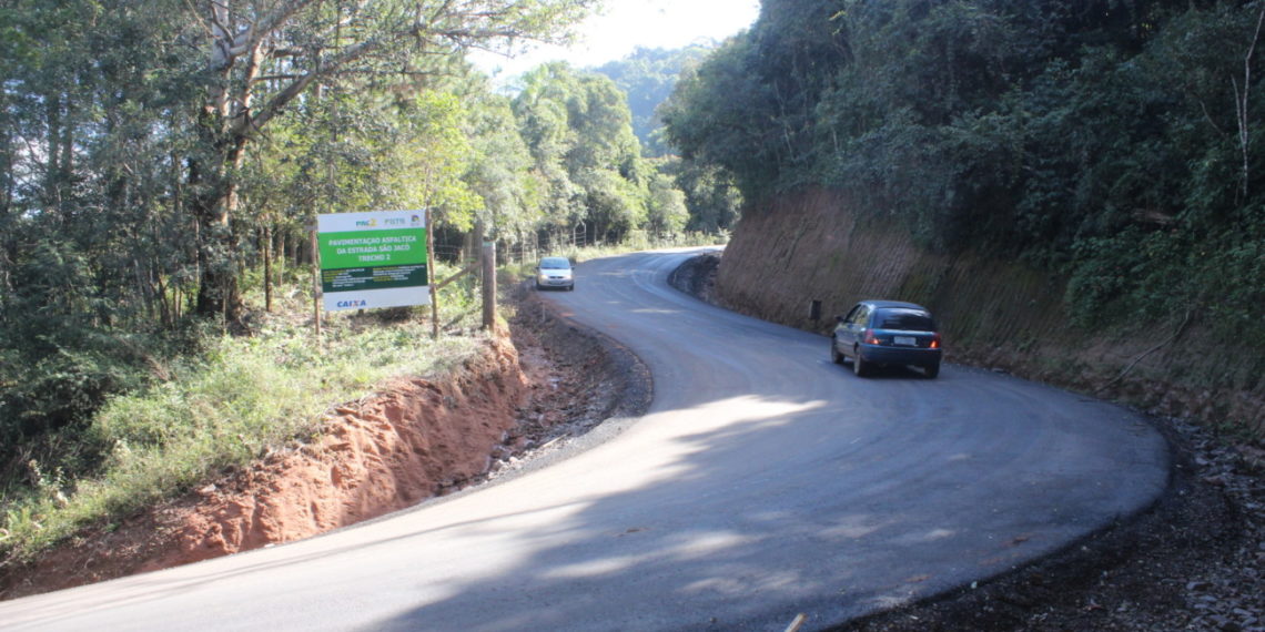 Estrada São Jacó ganha mais 2 km de asfaltamento