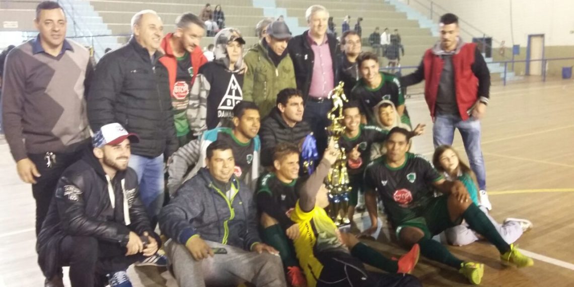 Visual/Rusany vence e solta o grito de campeão