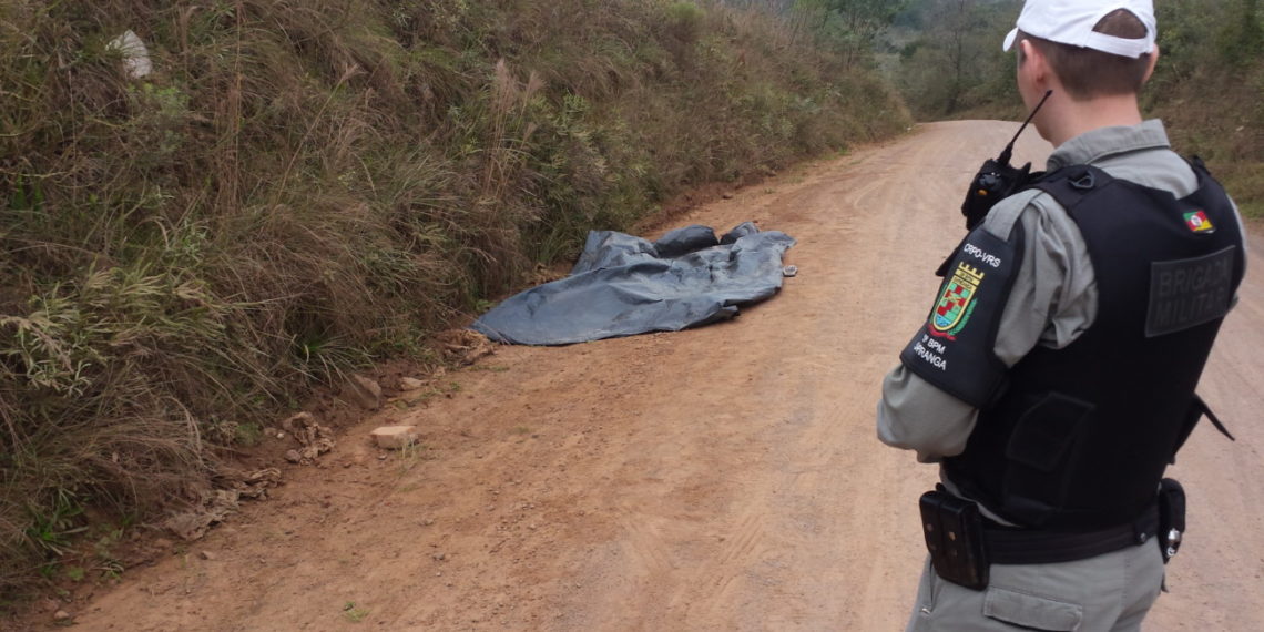 Campo-bonense morto na zona rural de Sapiranga