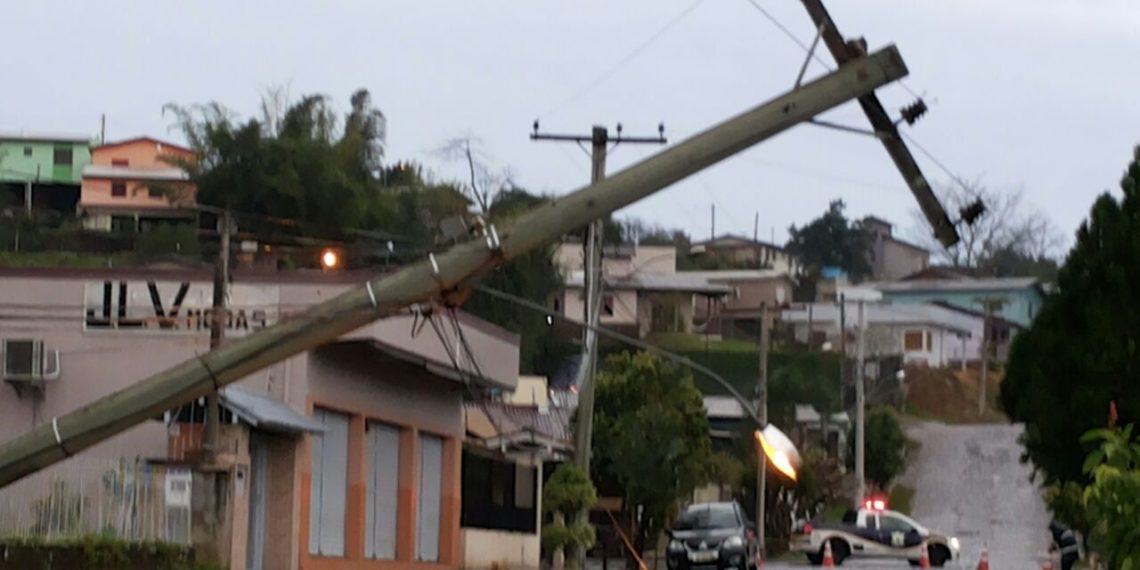 RGE Sul contabiliza mais de 1.200 clientes sem energia elétrica