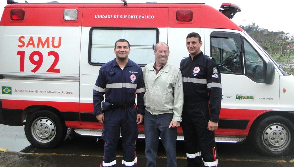 Vítima de infarto se reencontra com salvadores do Samu de Sapiranga