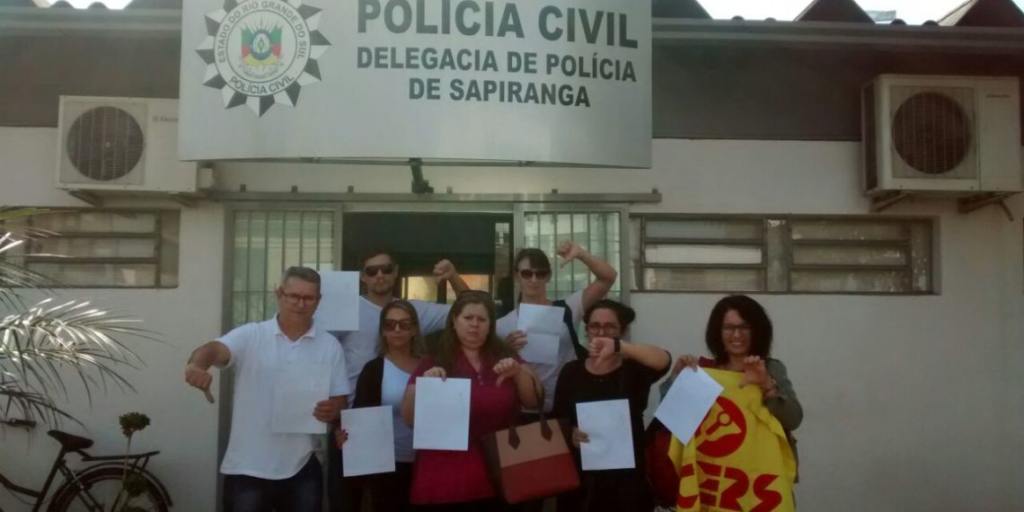 Professores da região registram boletins de ocorrência contra o Governo do Estado