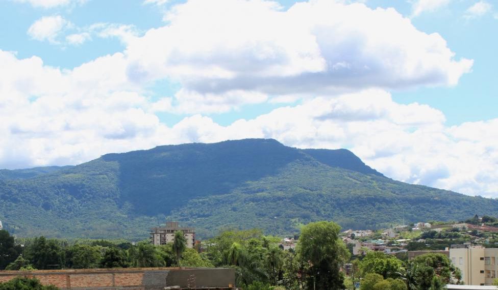 Semana do Turismo de Sapiranga com caminhada e passeio de bike pelo Morro Ferrabraz