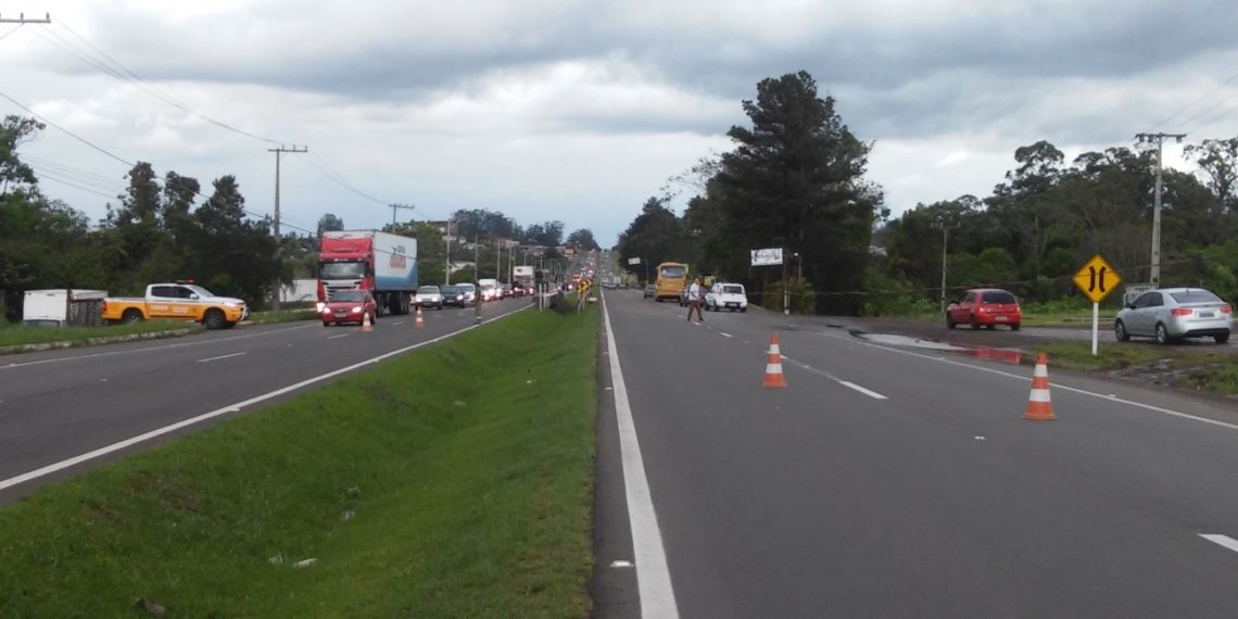 RS-239 enfrenta ponto de lentidão no KM-28, em Sapiranga