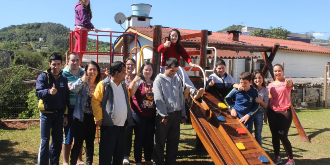 APAE de Araricá obtém verba e equipa sua sede