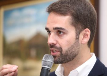 Comentário: Romper com o que diverge, buscar o que converge, por Eduardo Leite