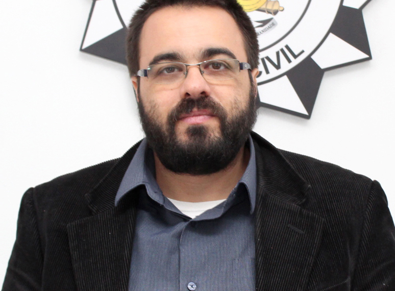 Bolsonaro flexibiliza posse de arma de fogo: delegado de Sapiranga e representante de clube de tiro avaliam
