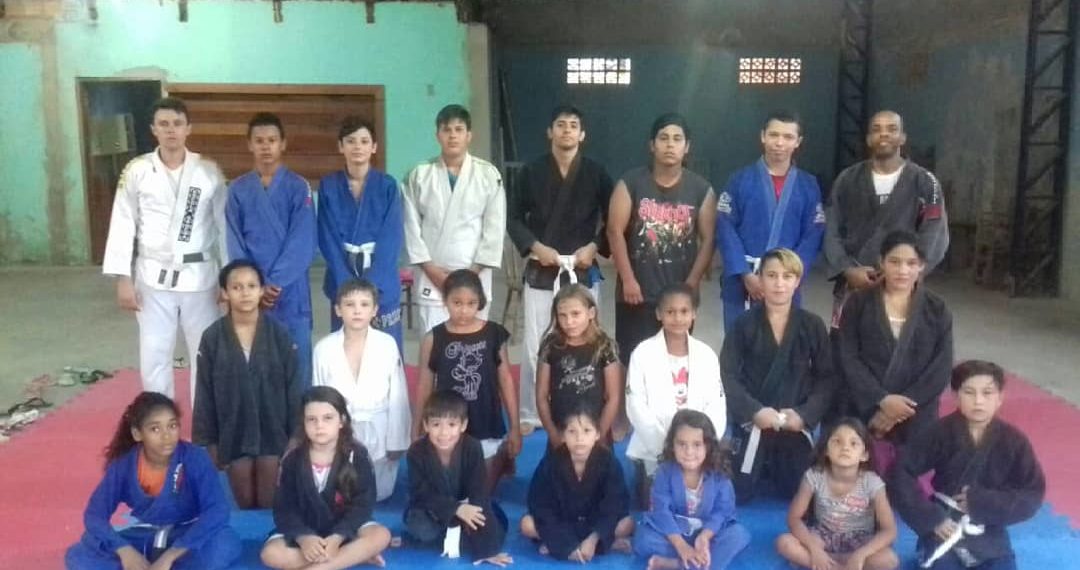 Projeto social da AJJNHZ ensina Jiu-Jitsu para crianças carentes de Nova Hartz