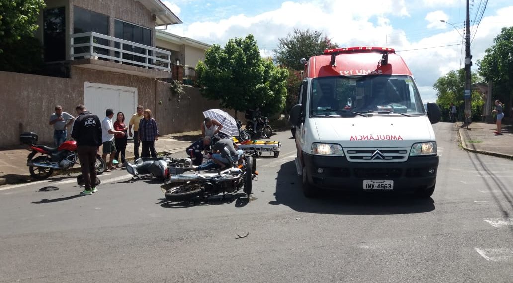 Acidente envolvendo duas motos deixa mulher com fratura exposta em Sapiranga