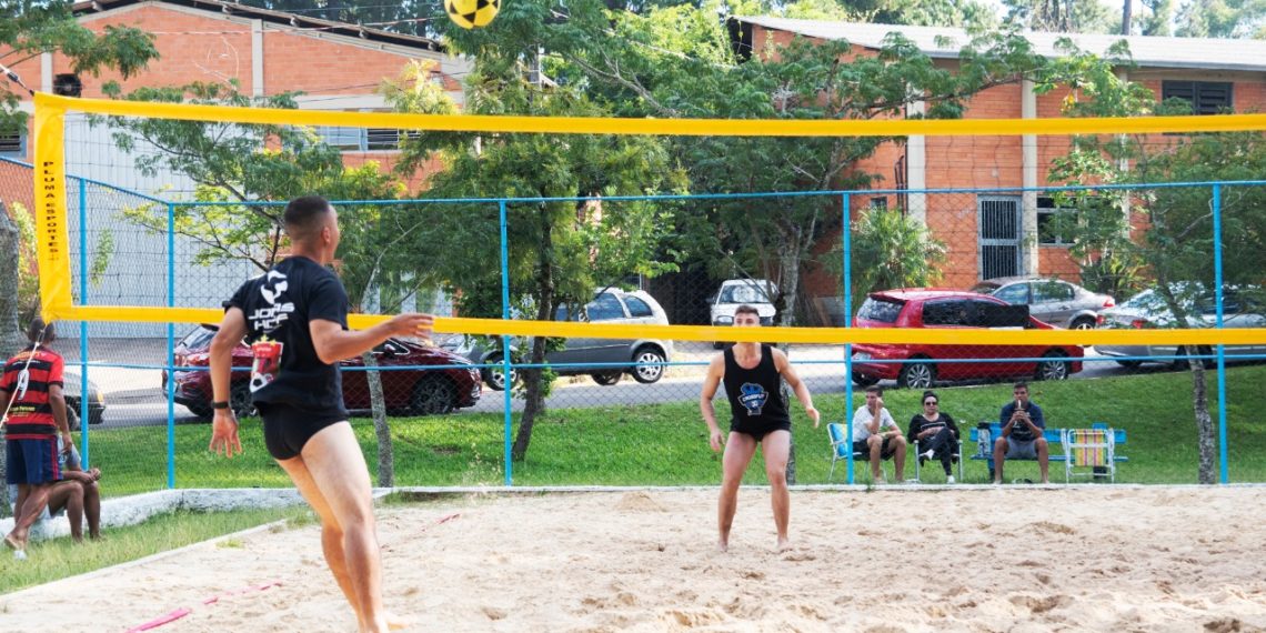 Copa Treinaço de Futevôlei é um sucesso no Parcão de Campo Bom