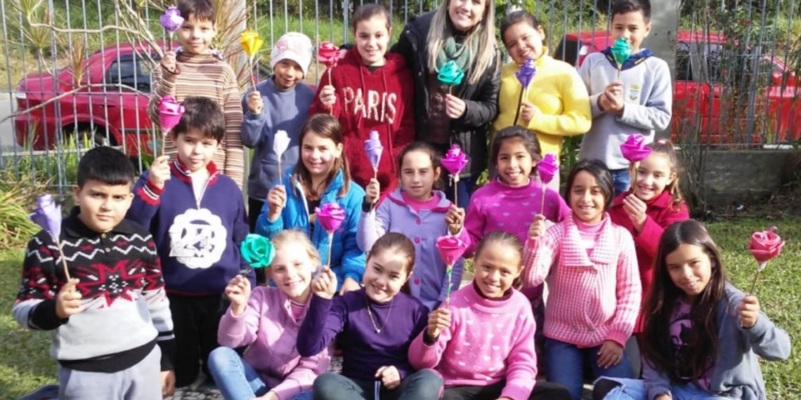 Cidade tem a rosa como símbolo, por causa dos imigrantes alemães, que enfeitavam suas casas com muitas rosas