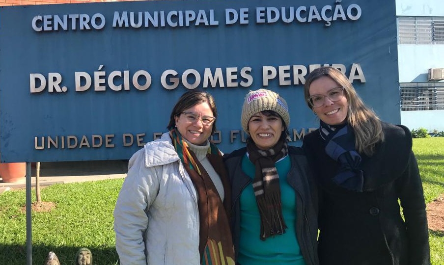 Professora de Inglês da Escola Dr. Décio Gomes Pereira ganha bolsa de estudo e aperfeiçoamento nos Estados Unidos