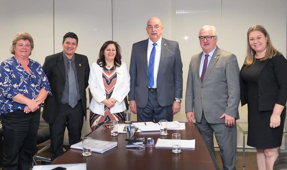 Corinha Molling e Adriano Oliveira cumprem agendas em Brasília