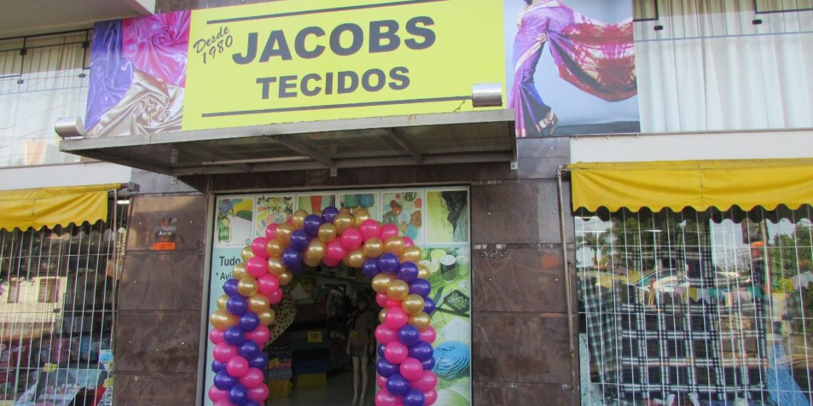 Jacobs Tecidos comemora 39 anos de atuação com mega promoção