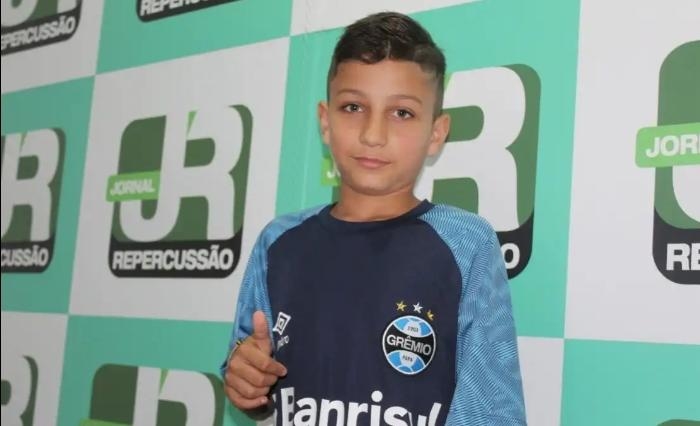 Yuri Baratto marca em goleada do Grêmio sobre o Show de Bola FC na IberCup