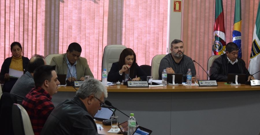 Câmara de Vereadores emite nota sobre a convocação de suplentes