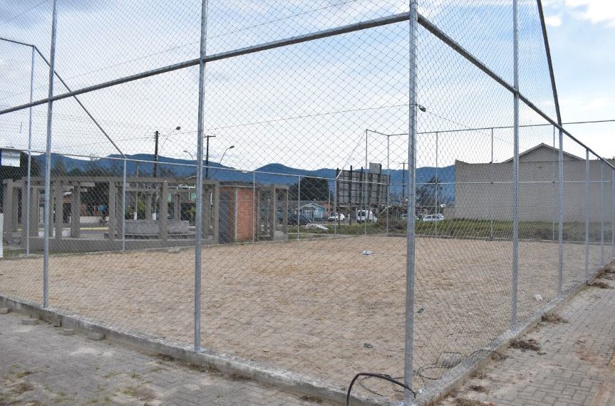Obra de praça que se arrastava há quatro anos vai ser concluída em Nova Hartz