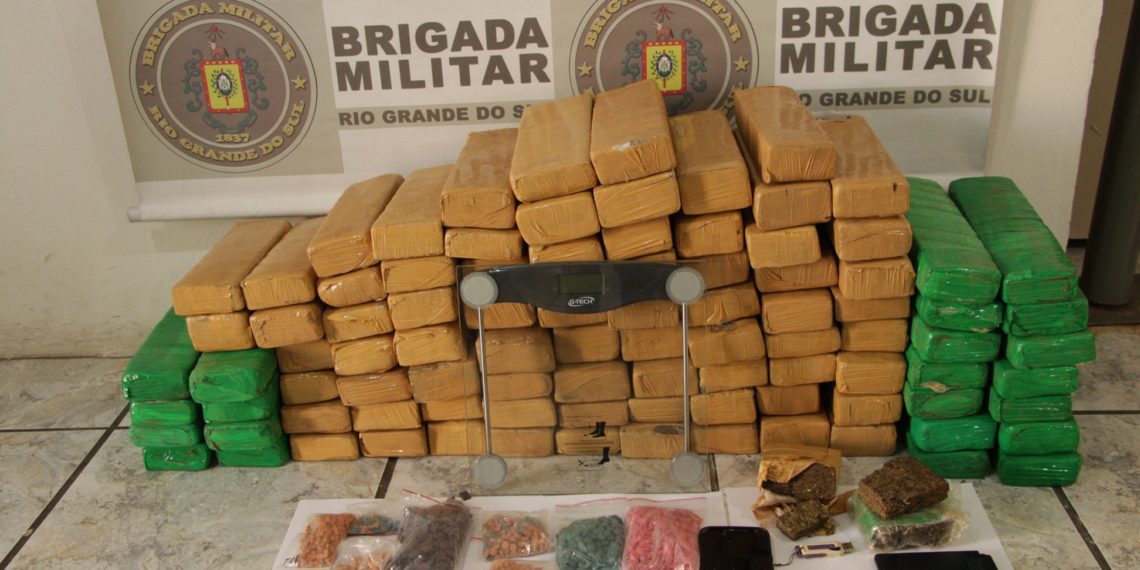Brigada Militar de Sapiranga faz grande apreensão de ecstasy e maconha