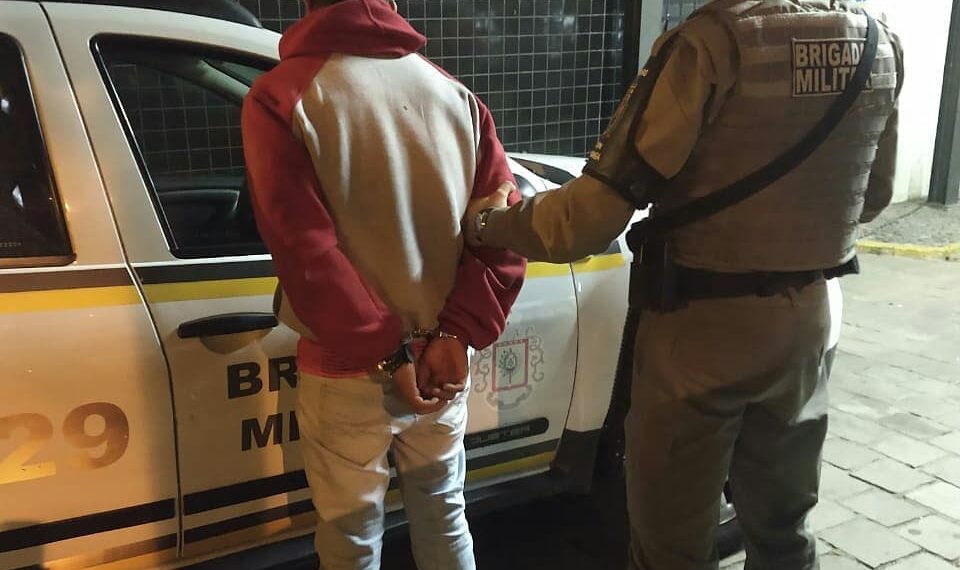 Brigada Militar realiza prisão por tráfico em Sapiranga