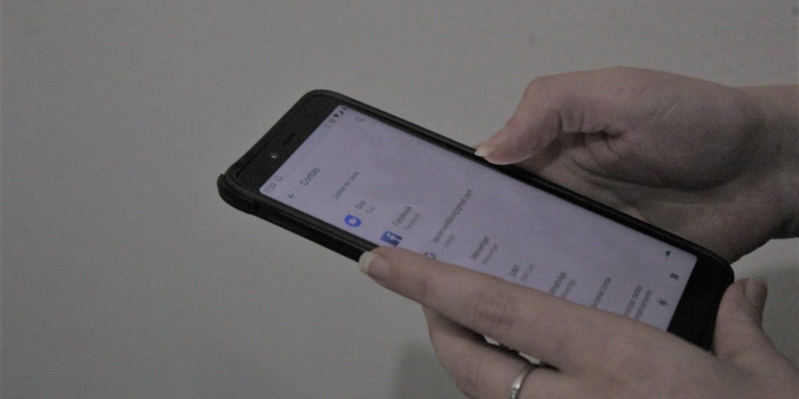 Consumidores de celulares pré-pagos deverão atualizar seus cadastros junto às operadoras