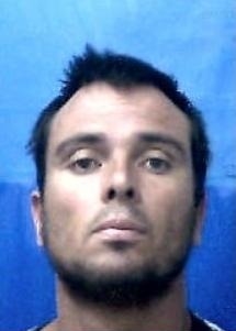 Autor de crimes em Araricá e Parobé está entre os fugitivos do contêiner-cela de Novo Hamburgo. Confira vídeo: