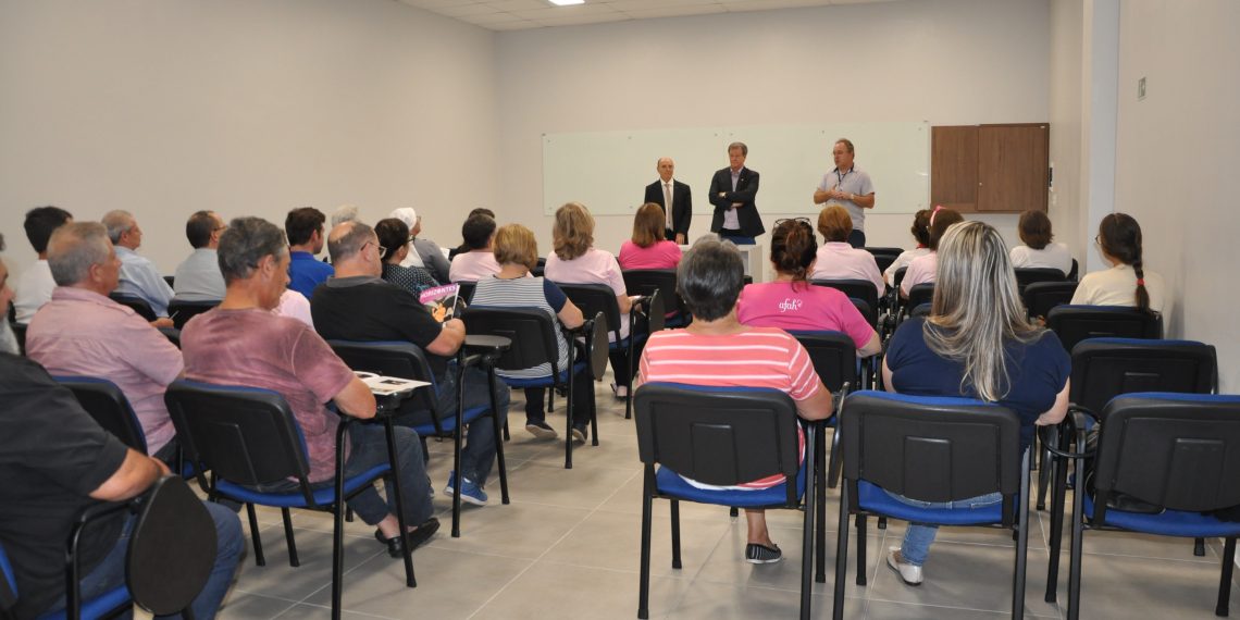 Faccat repassa mais de 4 mil litros de leite para a comunidade