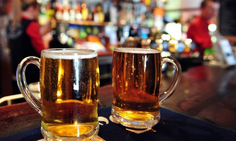Alcoólicos Anônimos de Sapiranga dá apoio para dependentes químicos e alcoólicos na busca de nova vida