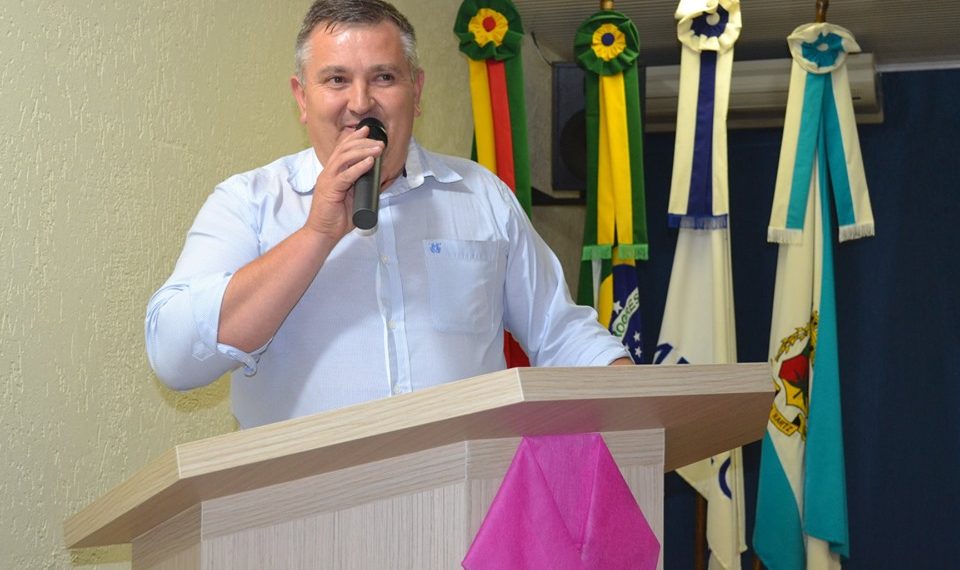 Traficante tenta se desvencilhar de cocaína em abordagem e é preso em Nova Hartz