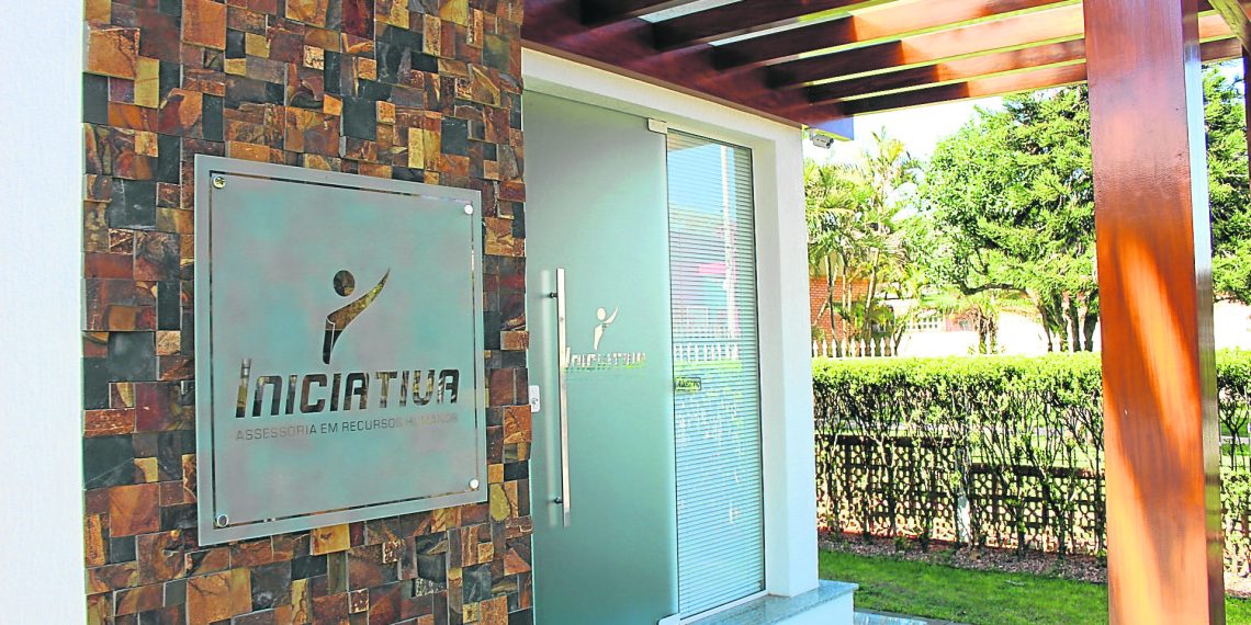 INICIATIVA RH completa 30 anos no mercado trazendo serviços para empresa e profissional