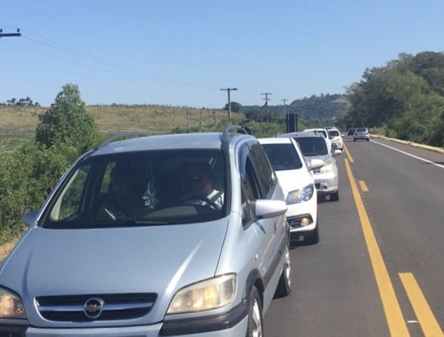 Atenção e paciência: o trânsito na ida ao litoral neste sábado