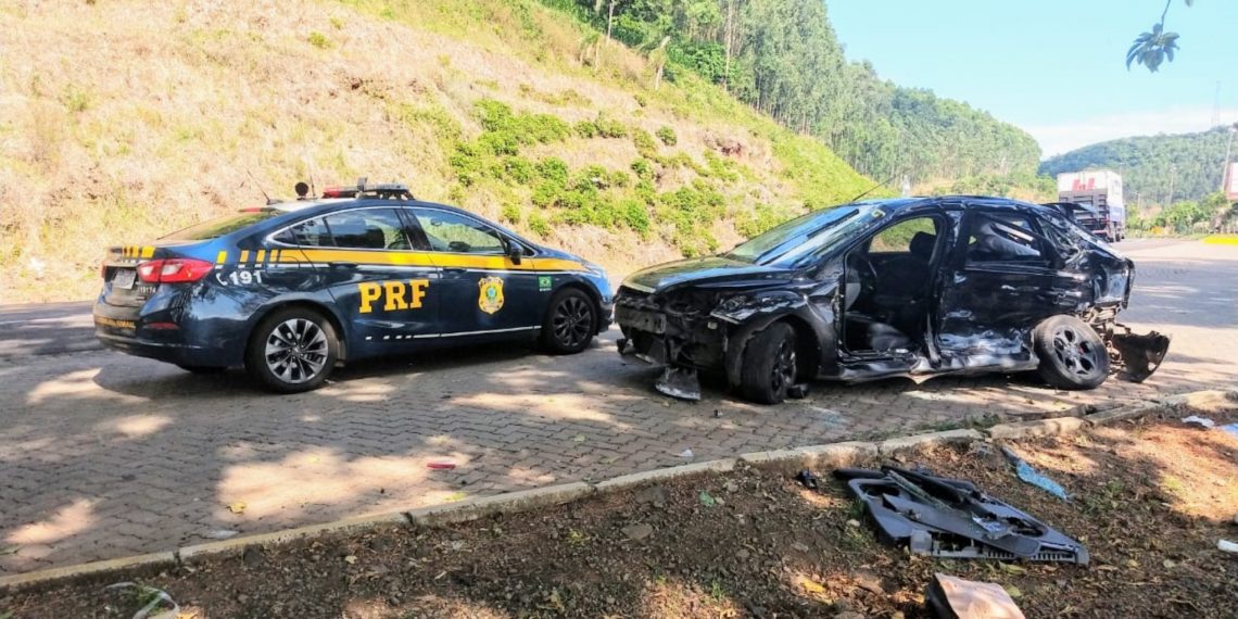 Motorista de veículo de Sapiranga morre em acidente na BR-386, em Pouso Novo