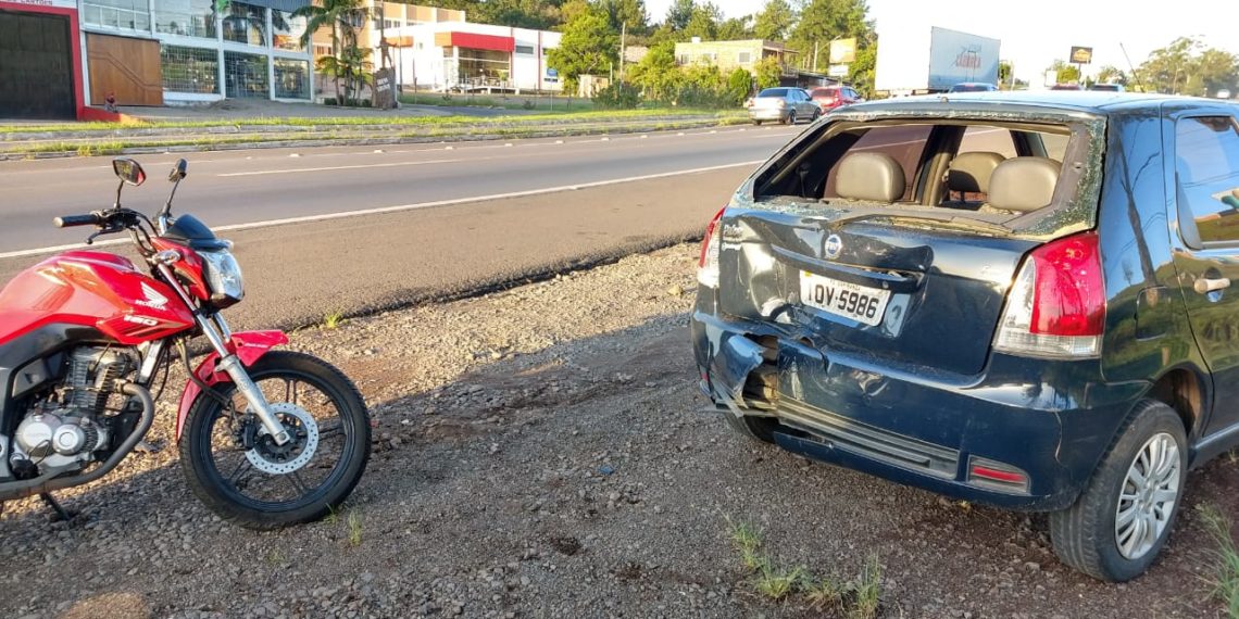 Condutora de motocicleta se fere após acidente de trânsito na RS-239, em Sapiranga
