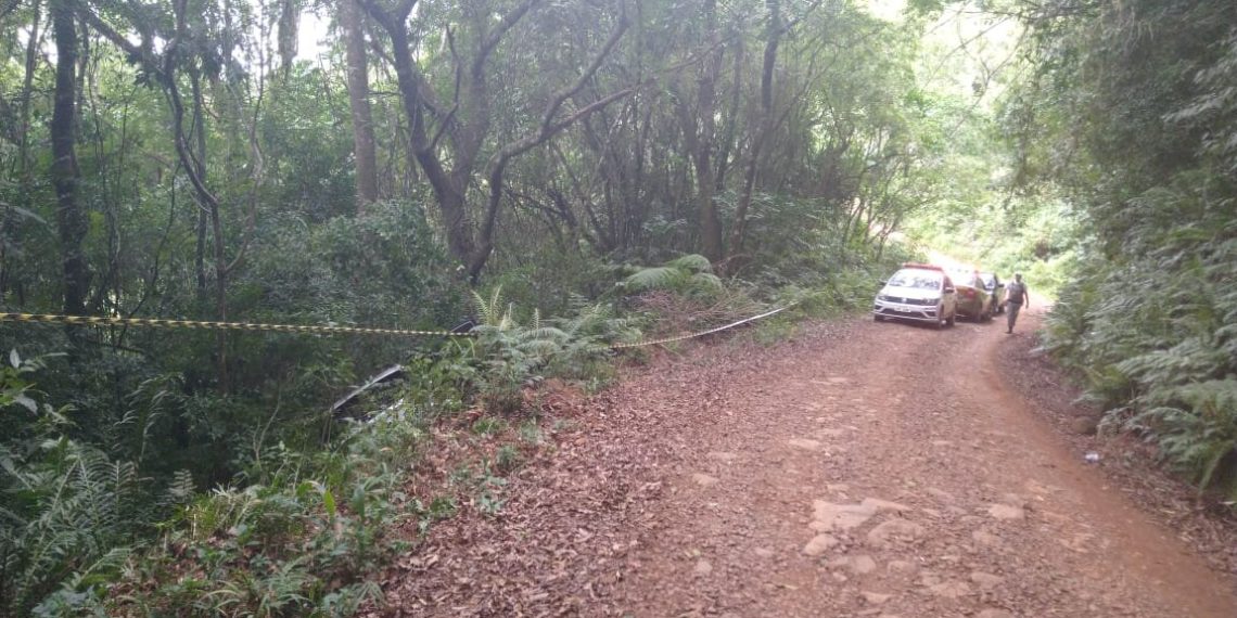 Polícia encontra veículo de jovem sapiranguense na zona rural
