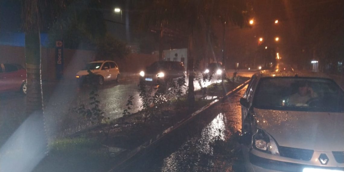 Acidente com danos materiais na Avenida Vinte de Setembro, em Sapiranga