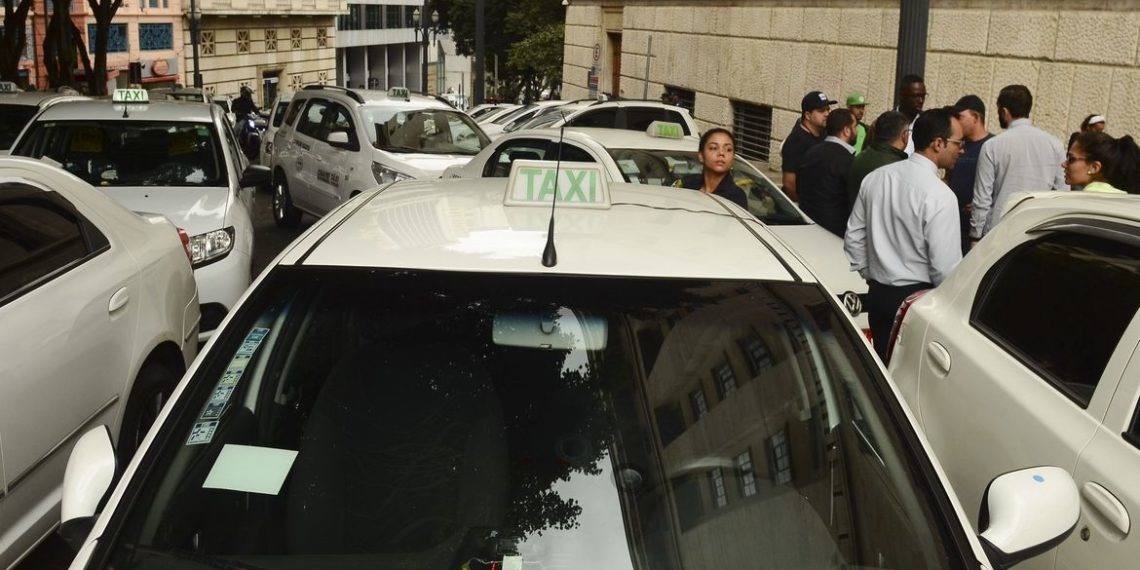 Isenção das taxas de ICMS e IPVA para taxistas