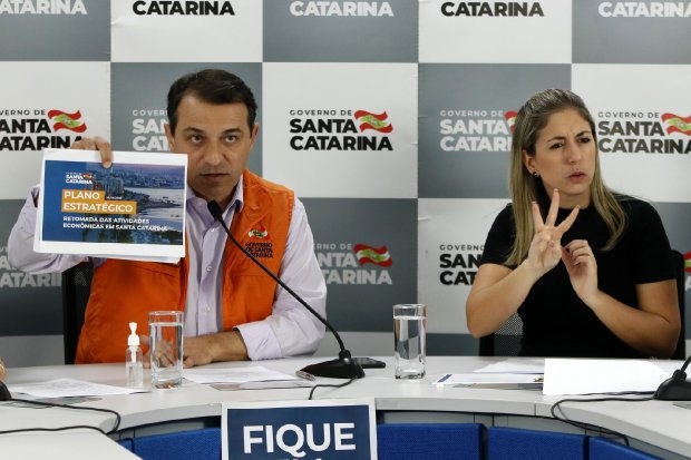 Santa Catarina anuncia retomada parcial das atividades