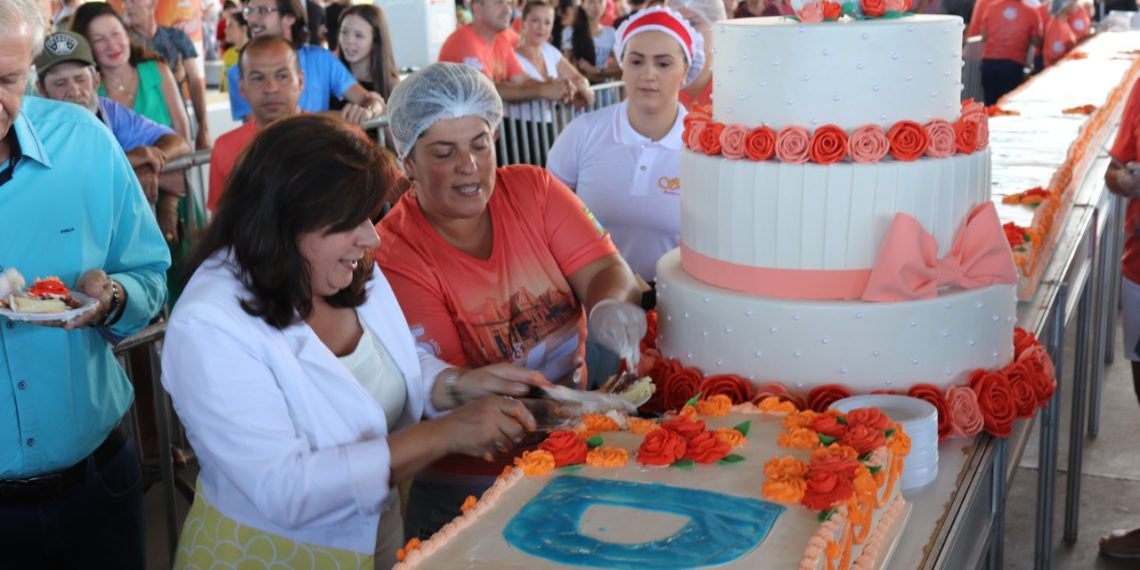 Festa de 65 anos de Sapiranga leva milhares de pessoas ao Parque do Imigrante, neste domingo