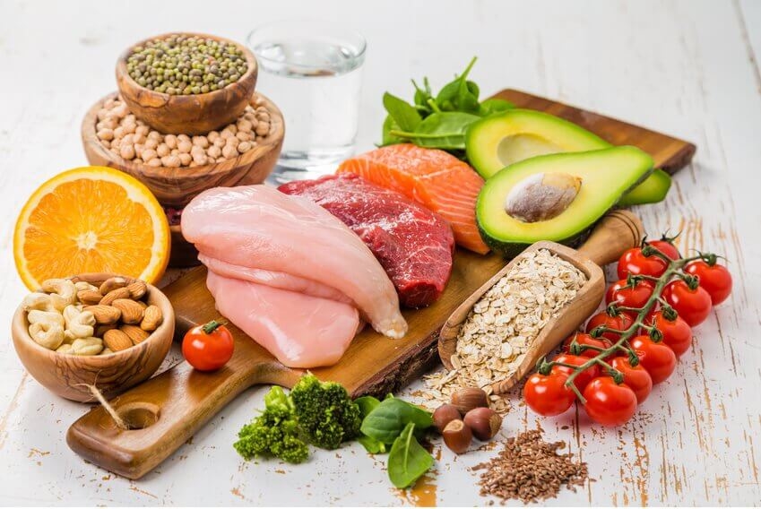 Nutricionistas dão dicas para se alimentar bem durante a quarentena