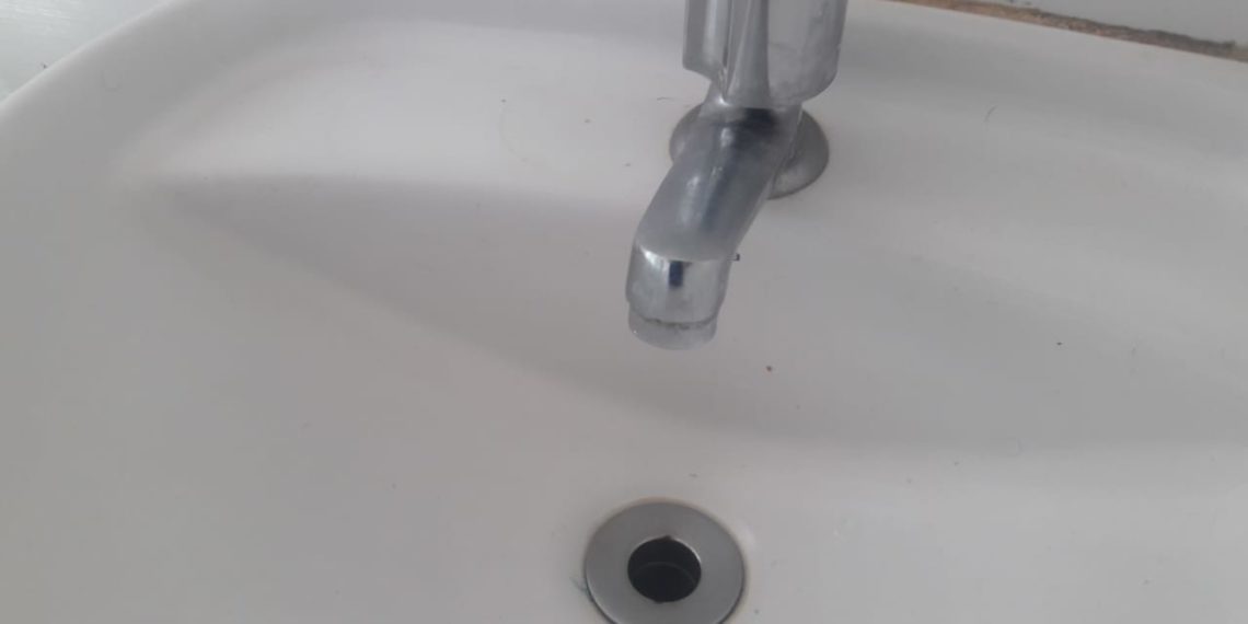 Falta de água incomoda e preocupa clientes da Corsan em Sapiranga e Campo Bom